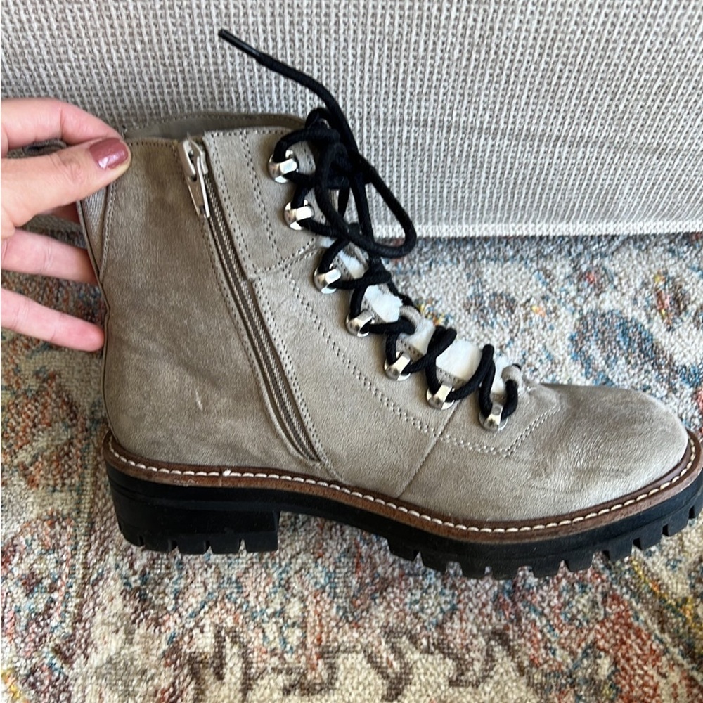 Target Winter Boot - Picture 3 of 5